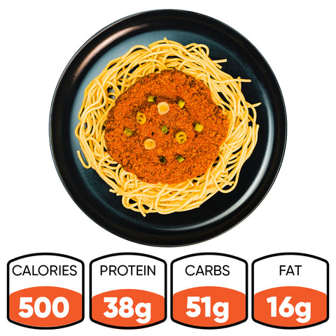 A black plate features Spaghetti Bolognese with ground beef, spaghetti, and green garnish. Nutrition facts below: 500 calories, 38g protein, 51g carbs, 16g fat.