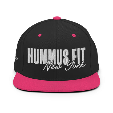 Gorra snapback negra y rosa